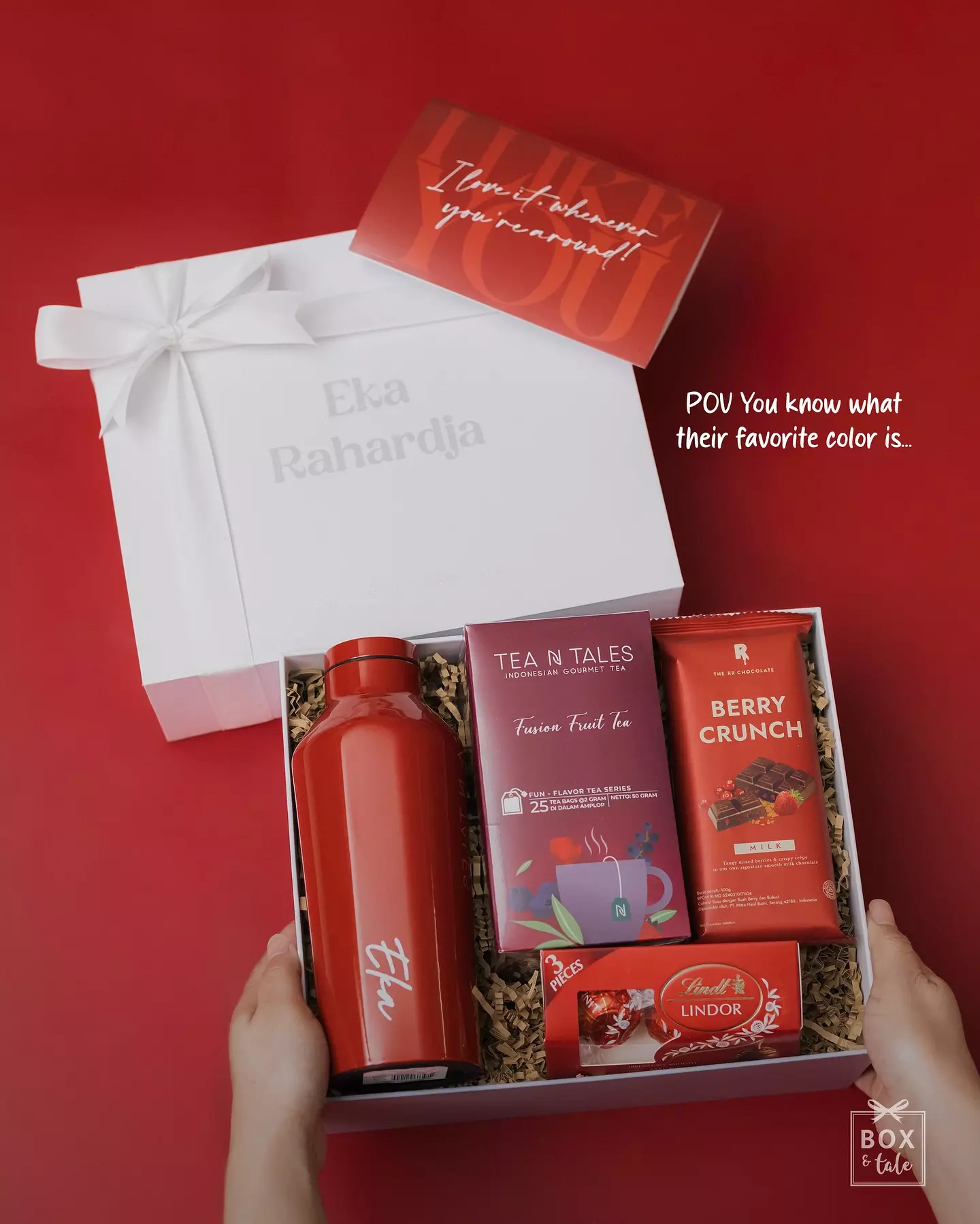 Team yang langsung happy kalau liat warna favorite! 🙋🏻‍♂️🙋🏻‍♀️ Apalagi kalau dalam bentuk kado, berarti you put thought and care in creating the gift! 🎁 ✨

Buat kalian yang lagi cari ide kado buat orang tersayang, gapernah salah untuk mulai dari hal-hal yang dia suka, sesimple warna favorite! 🤍🫶🏻

Choose the box, gift items, and card, personalize your own gift at www.boxandtale.com!
___

#idekado #kadobuatpacar #kadoulangtahun #customgiftbox #hamperscustom #boxandtale