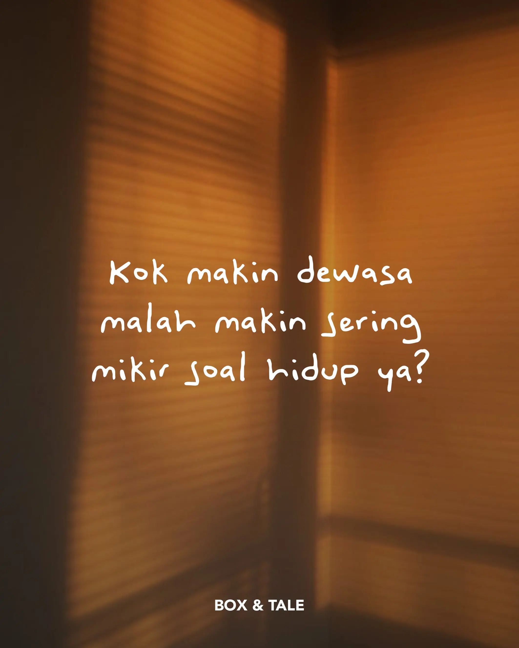 Makin dewasa ternyata bukan makin punya semua jawaban, kadang justru makin sering mikir:
“sebenernya aku bahagia gak ya sama hidup yang sekarang?”

Tapi mungkin itu gapapa 🤗

Hopefully, pelan-pelan kita lagi berjalan lebih dekat ke hidup yang memang kita inginkan 💕

#boxandtale