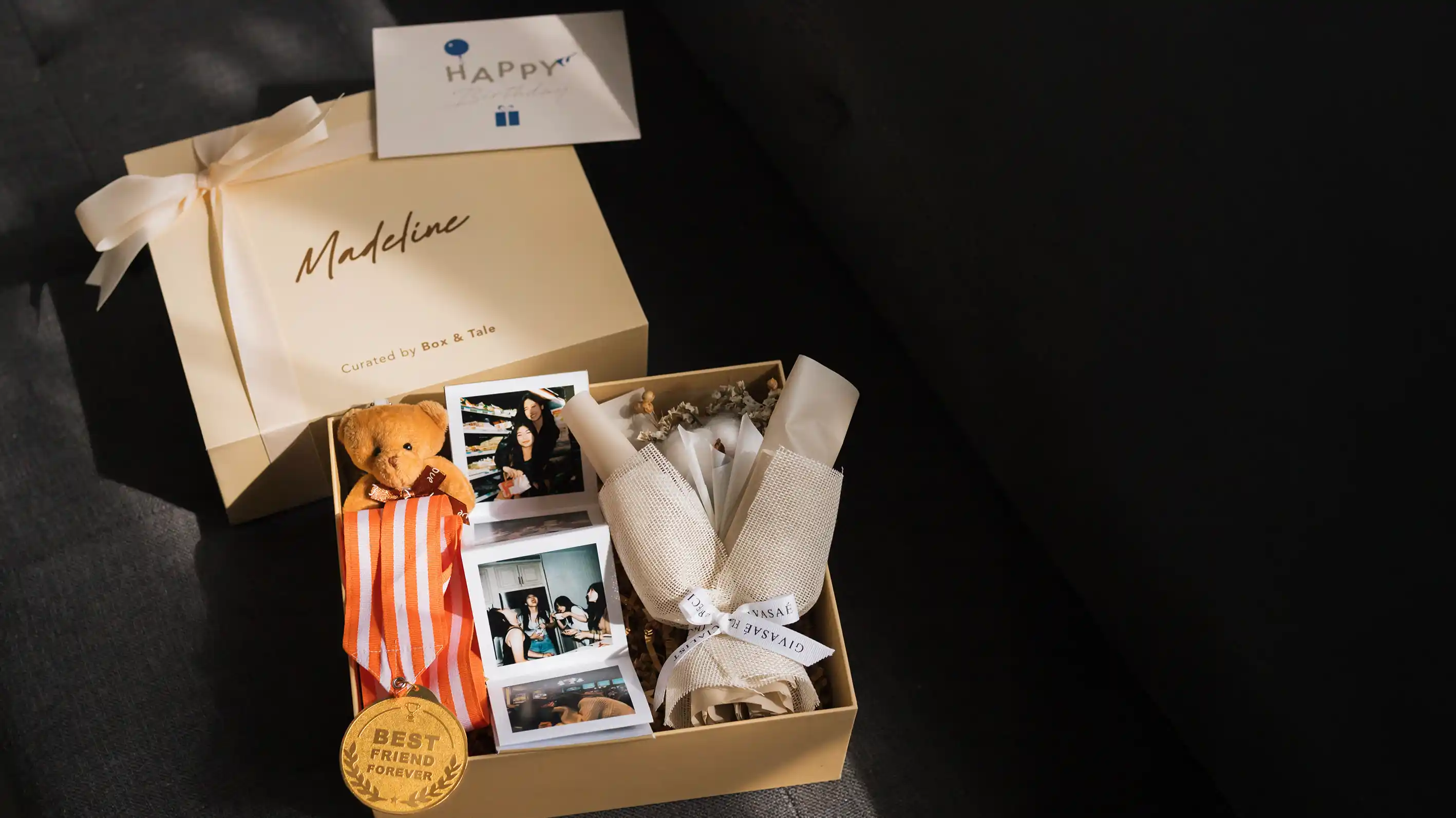 boxandtale-gift-hampers-custom-box-2023-jakarta-hampers-customgift-kado-pacar