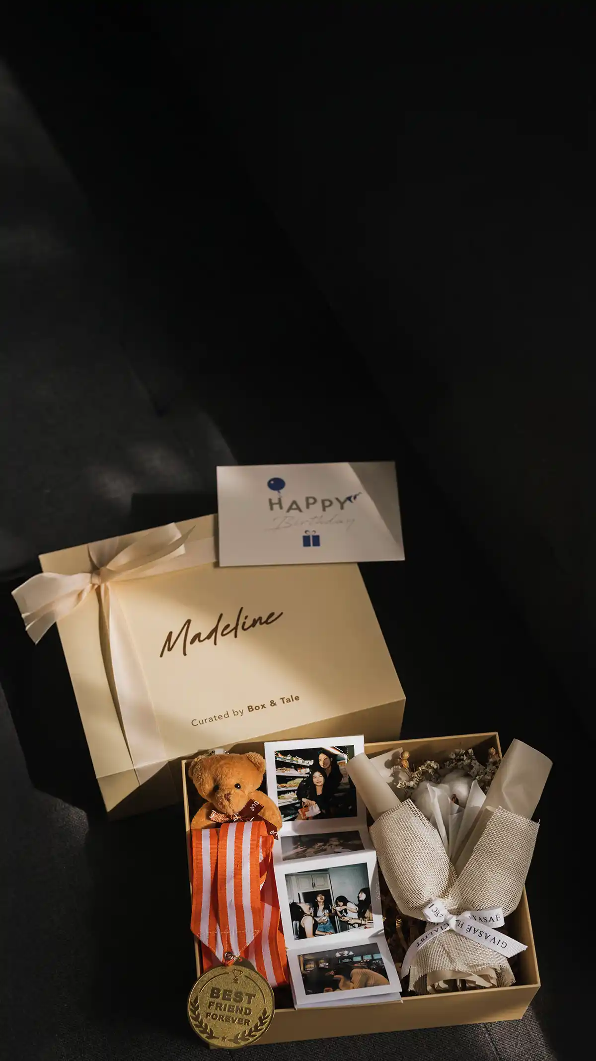 boxandtale-gift-hampers-custom-box-2023-jakarta-hampers-customgift-kado-pacar-mobile