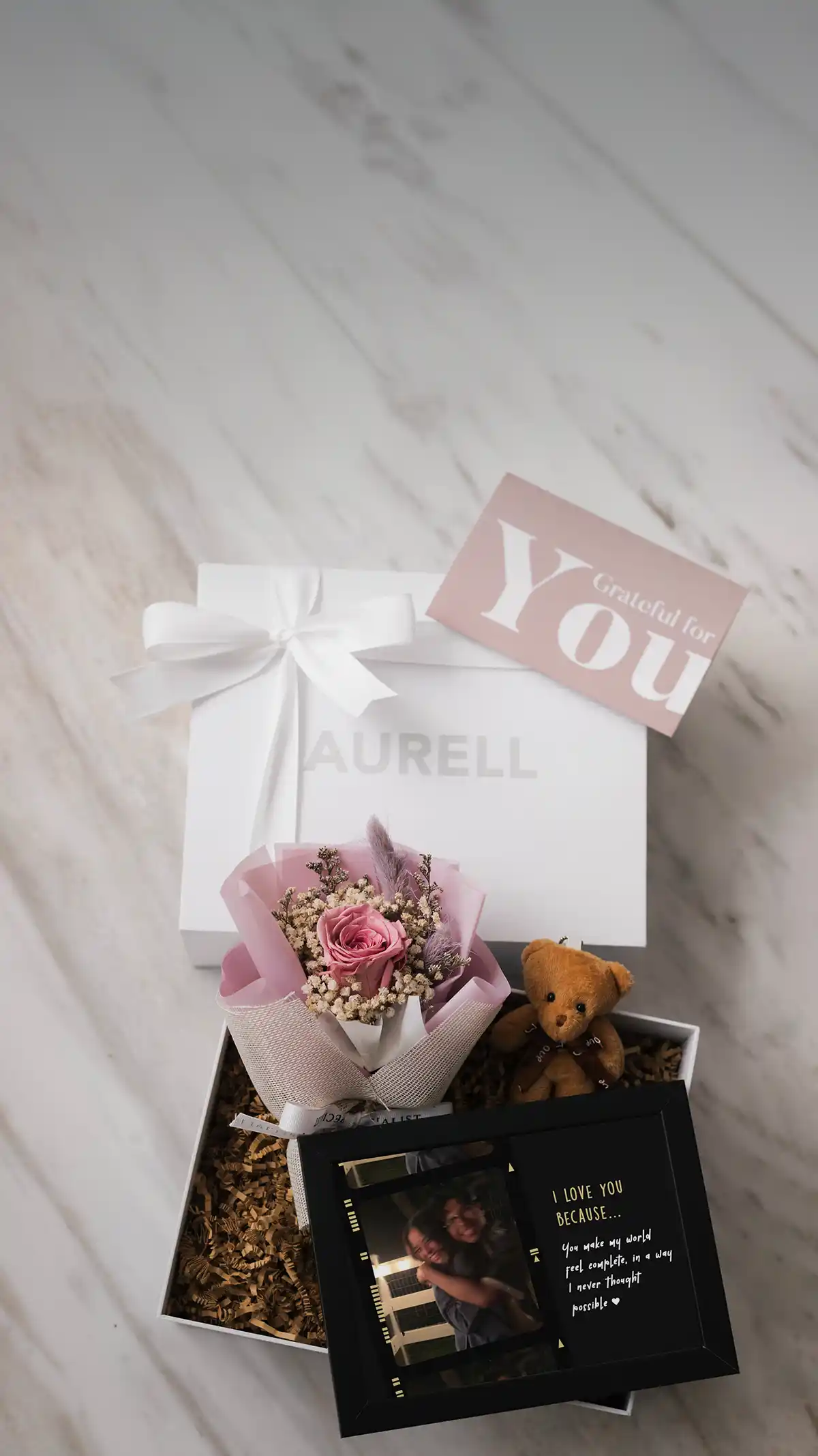build-a-box-personalized-custom-hampers-gift-boxandtale-mobile