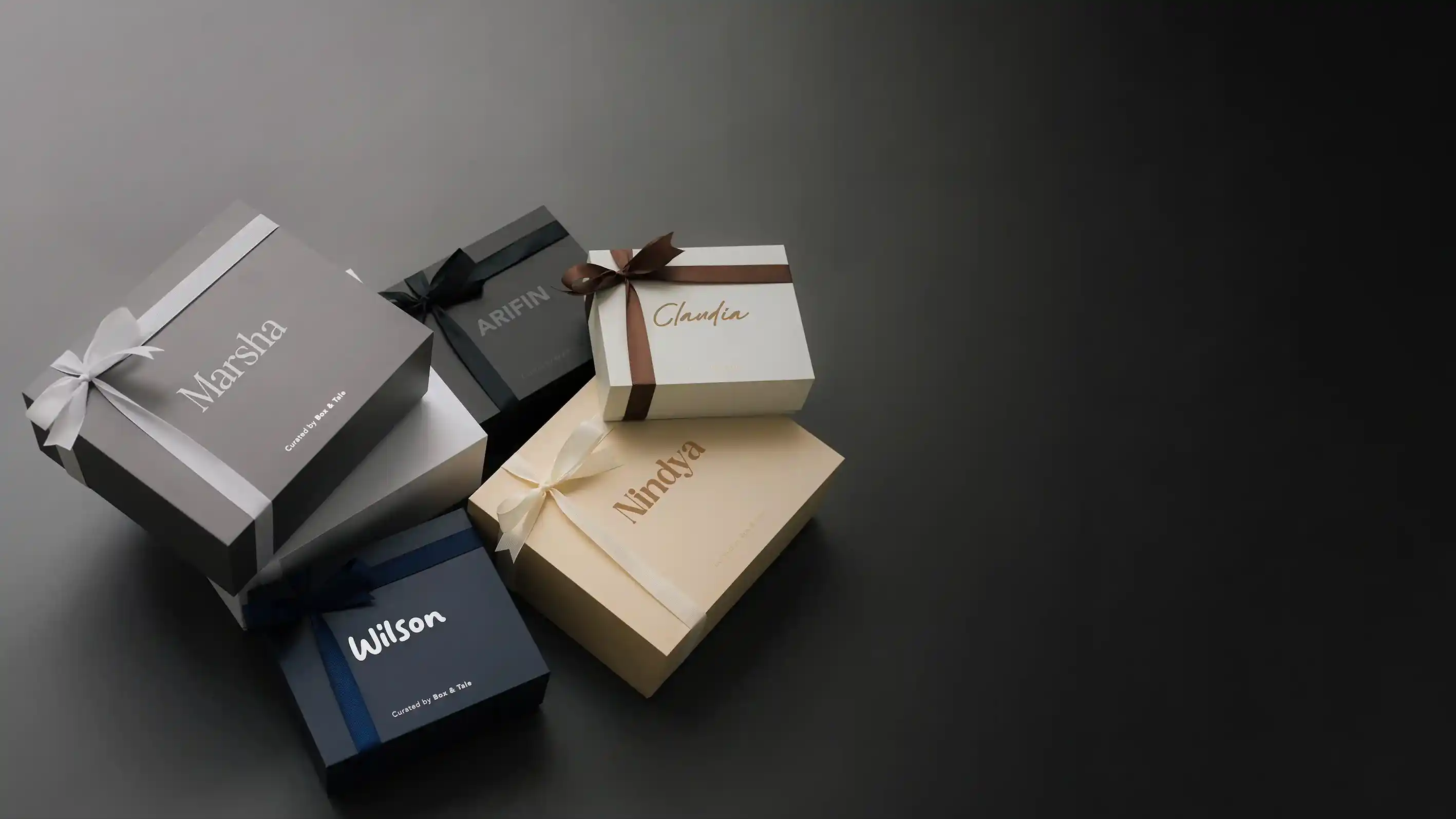 Box-&-Tale-custom-gift-hampers